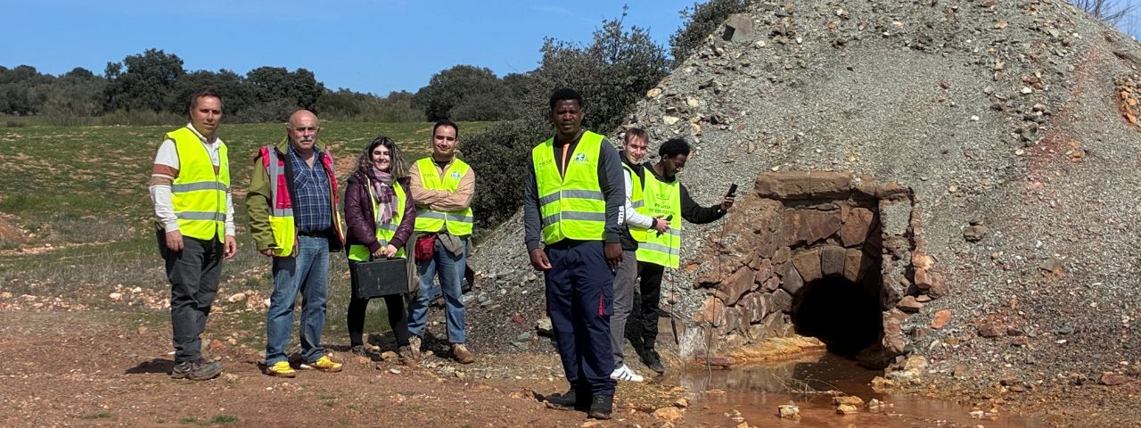 Visita a las labores de restauración de las minas de San Quintín