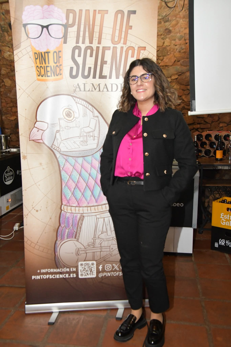 Nerea García-Donas participa en Pint of Science Almadén 2026 con su investigación sobre mercurio en vegetales