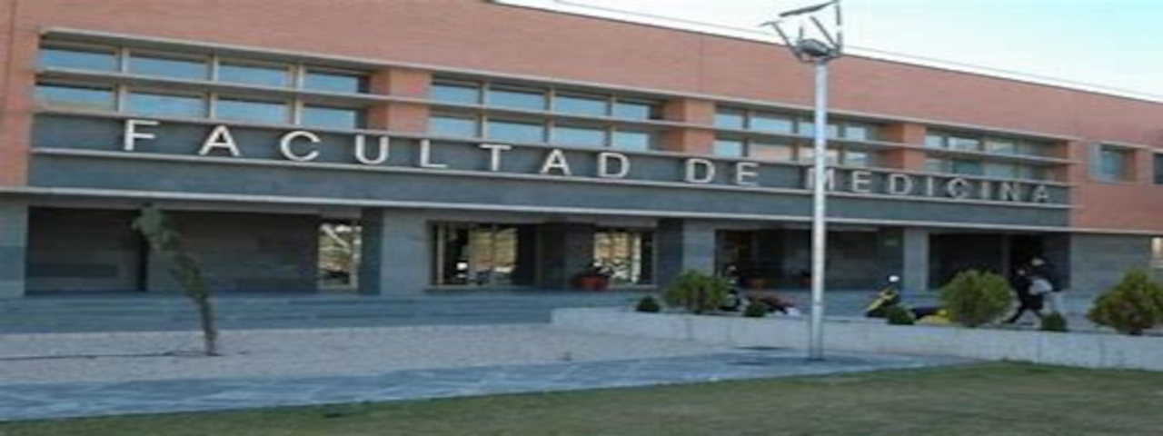 Fachada Facultad de Medicina Albacete