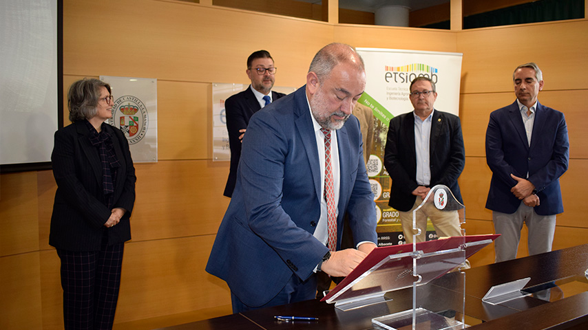 Firma protocolo formación forestal